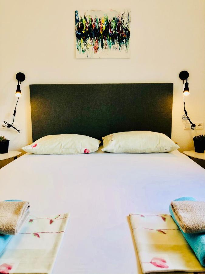 טרוגיר Villa Dani Sea & Pool Apartments מראה חיצוני תמונה