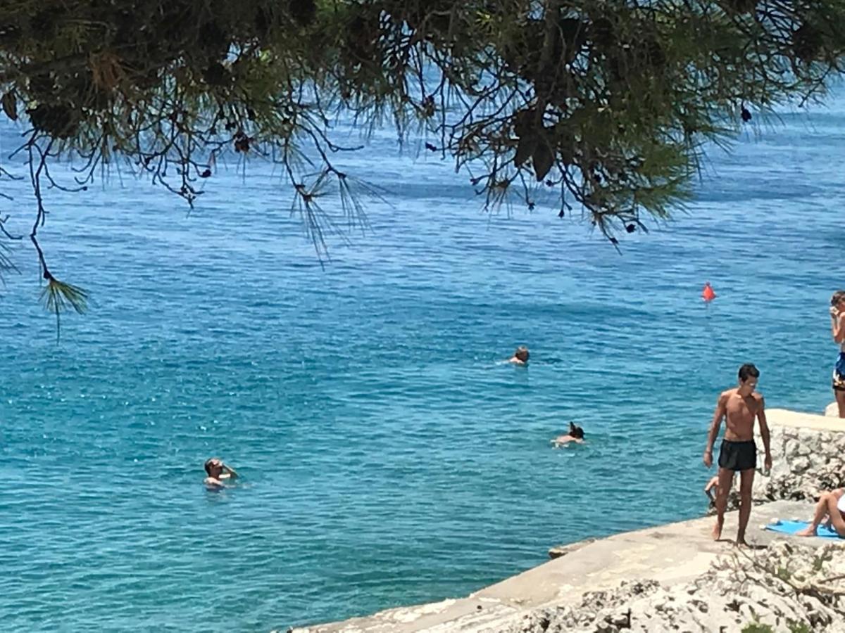 טרוגיר Villa Dani Sea & Pool Apartments מראה חיצוני תמונה