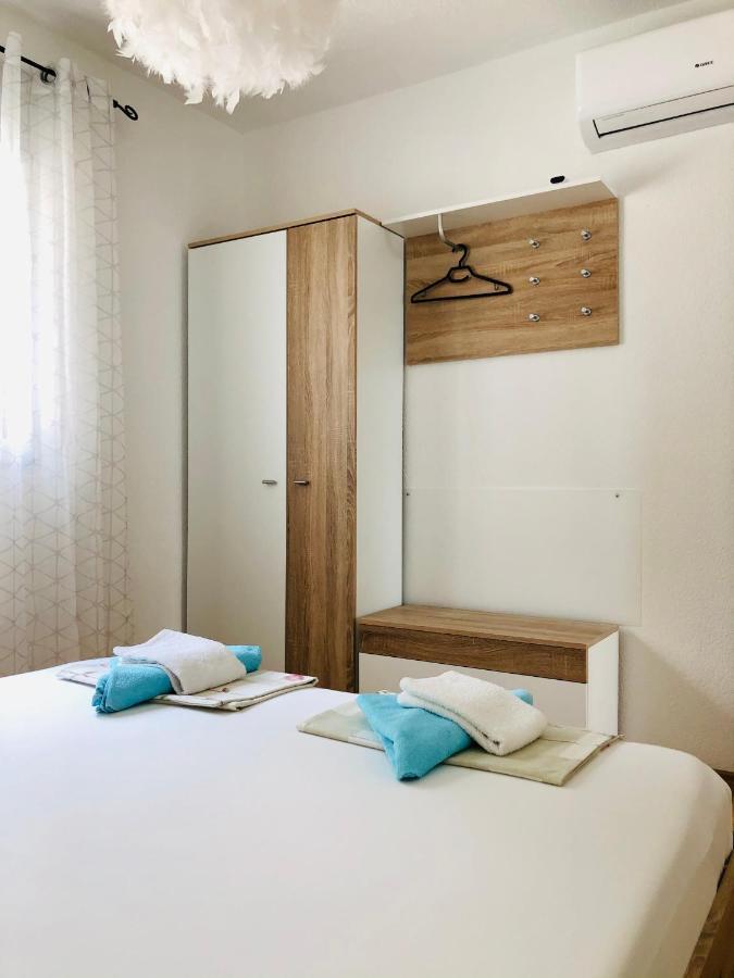 טרוגיר Villa Dani Sea & Pool Apartments מראה חיצוני תמונה